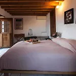 House In The Castle Appartamento *