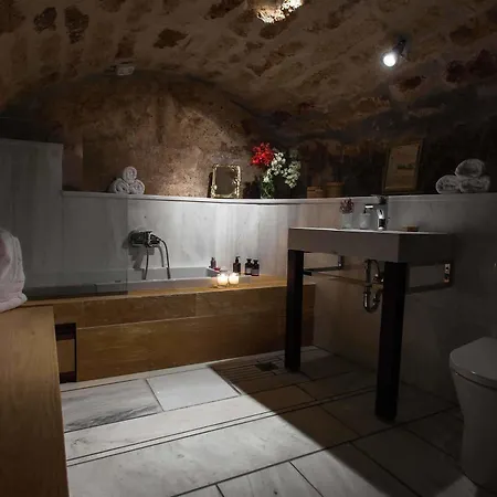 Appartement House In The Castle Monemvasia