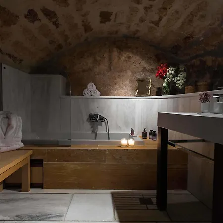 Apartment House In The Castle Monemvasia