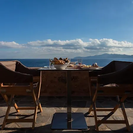 House In The Castle Appartement *