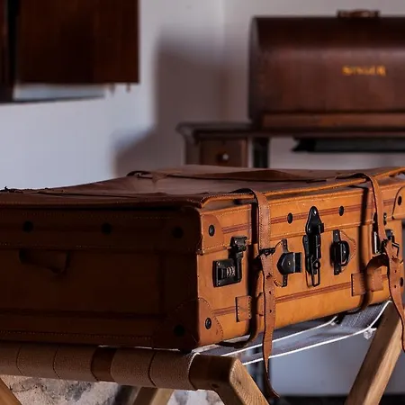 House In The Castle Appartement *