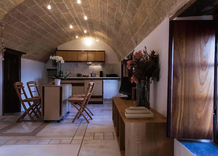 House In The Castle Appartement *