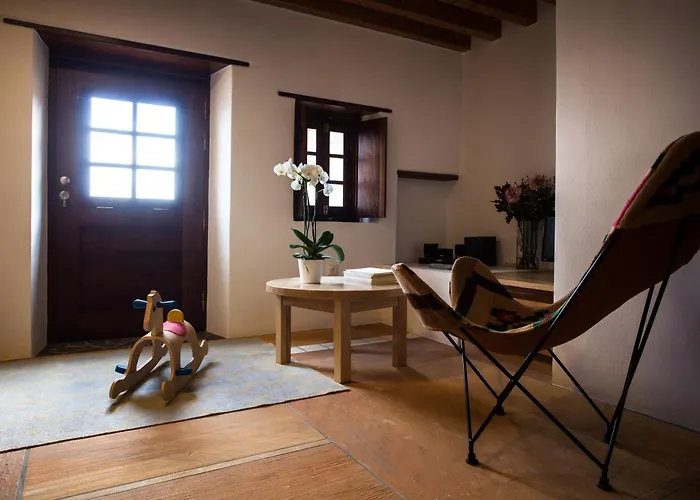 House In The Castle * מונמבאסיה