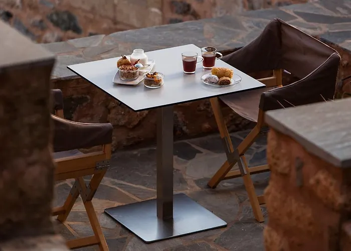 House In The Castle Appartement *