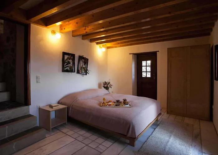 House In The Castle * מונמבאסיה